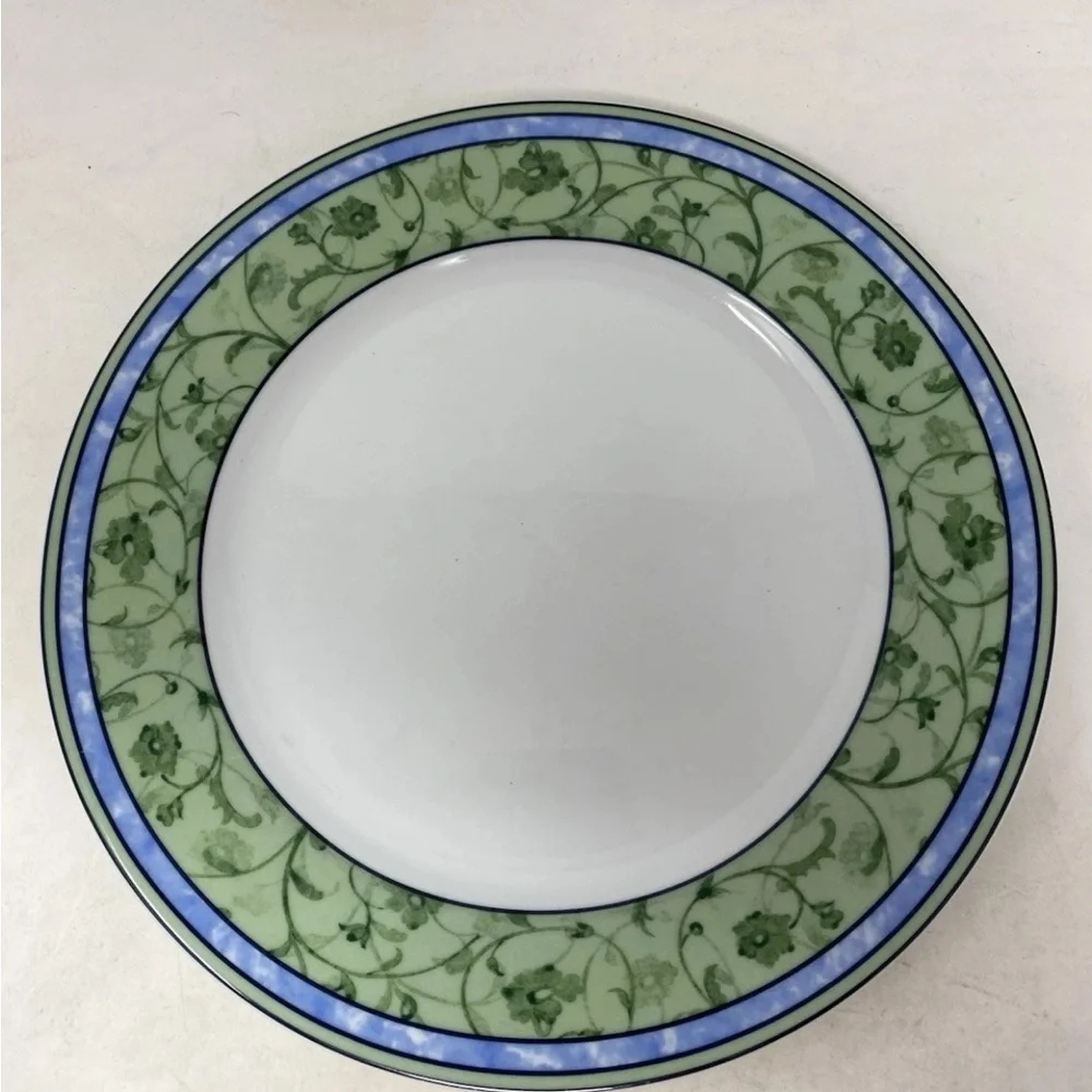 Wedgwood Watercolour 10 - 3/8" Dinner Plate - Picture 7 of 8